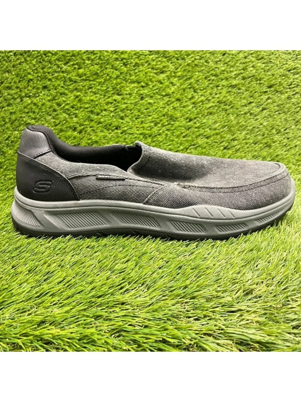 Skechers Cohagen-Vierra Mens Size 13 Gray Black Athletic Slip-On Shoes Sneakers
